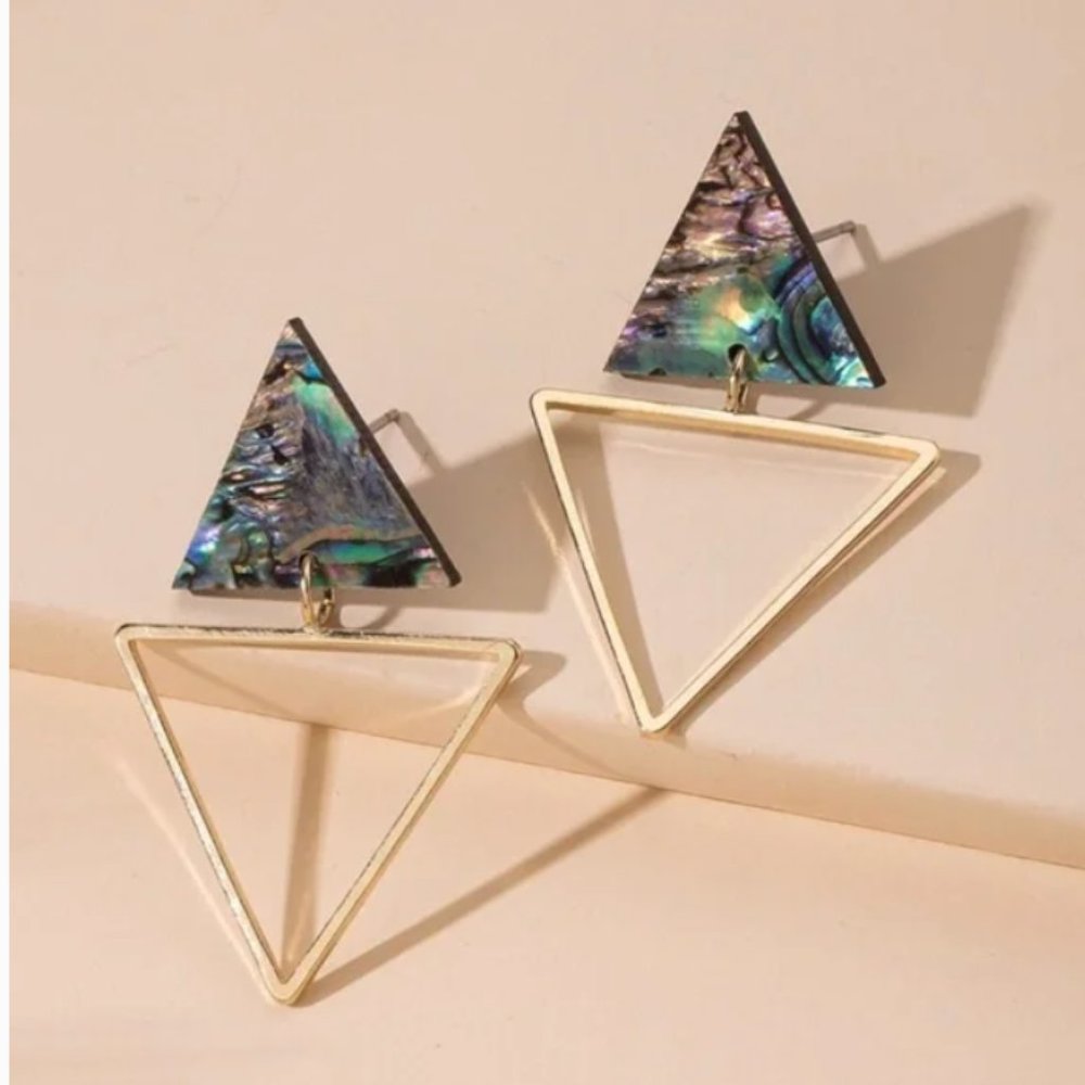 ❤️ FREE Triangle Drop Boho Peasant Hipster Hippie Art Chic Minimalist Earrings
